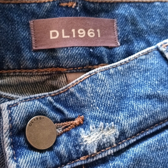 DL1961 Karlie Maternity Boyfriend Side Panels Denim Shorts Size 27 - Picture 7 of 8